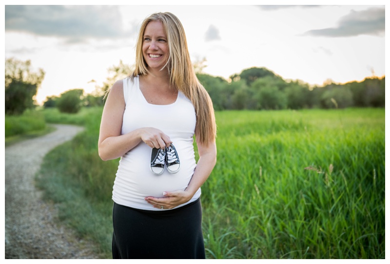 Central Alberta Maternity Photographer 