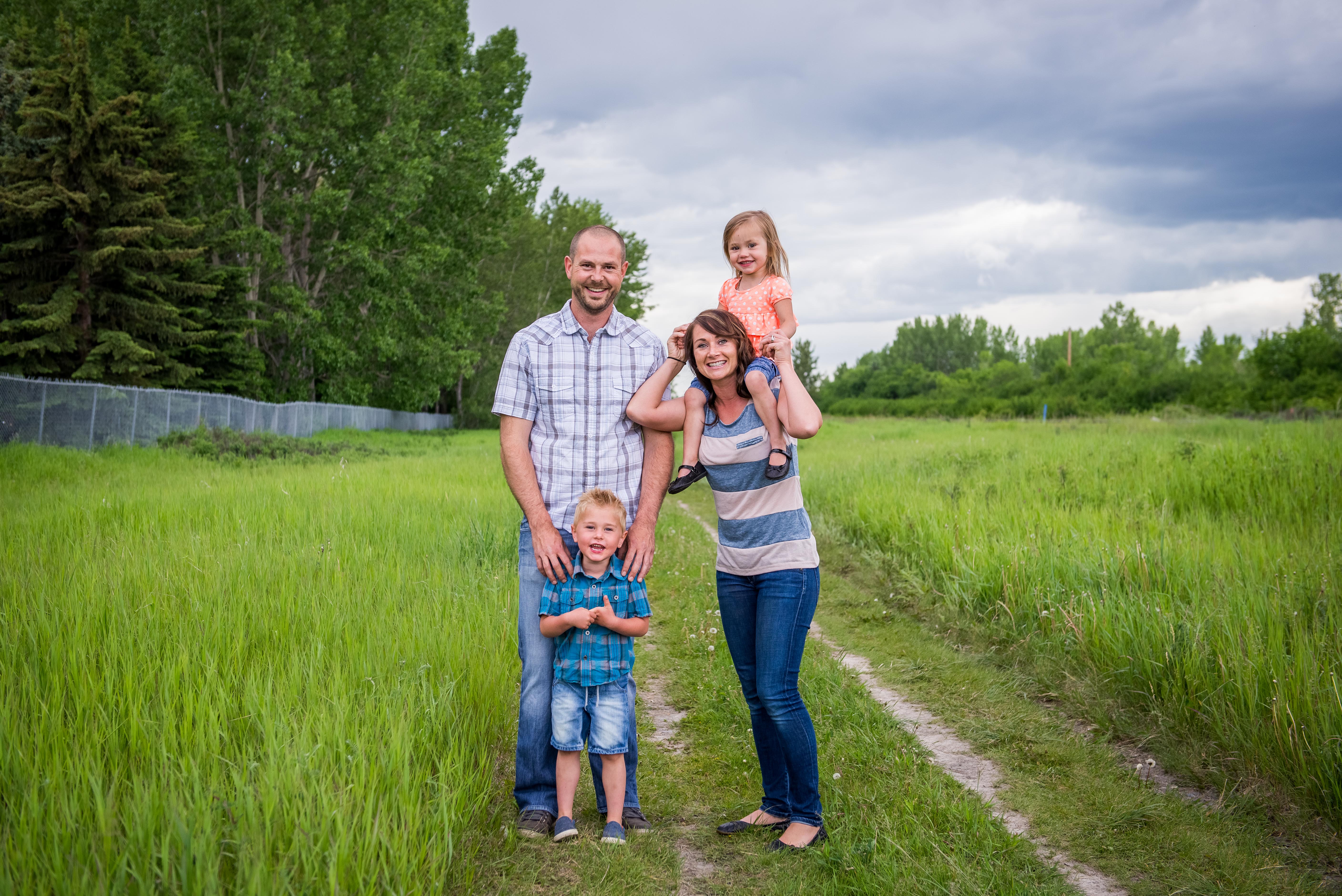 Airdrie Family Photographer