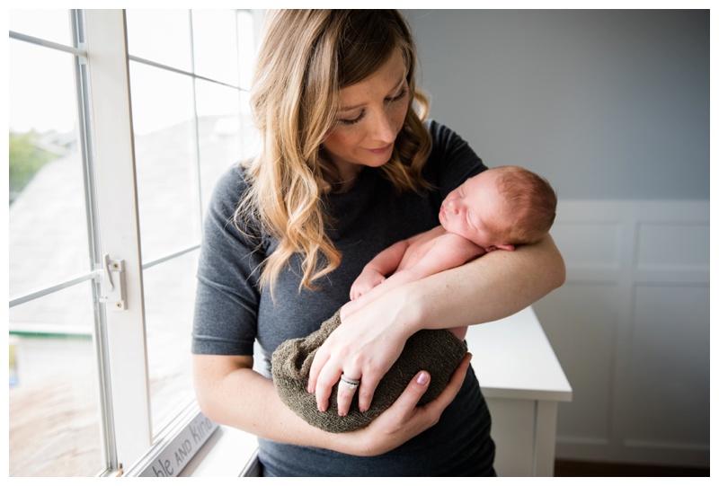 Mom & Baby Newborn Photography 