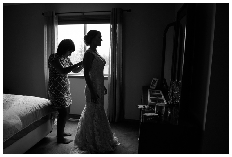 Bride Getting Ready Photos Calgary