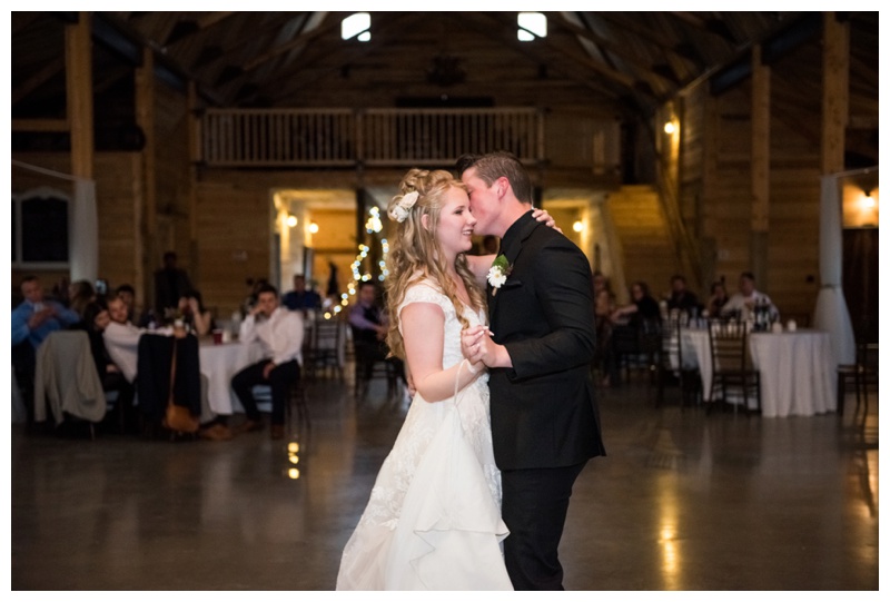 First Dance Willow Lane Barn