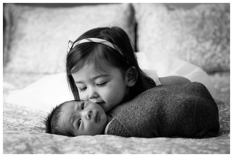 Sibling Newborn Photographer