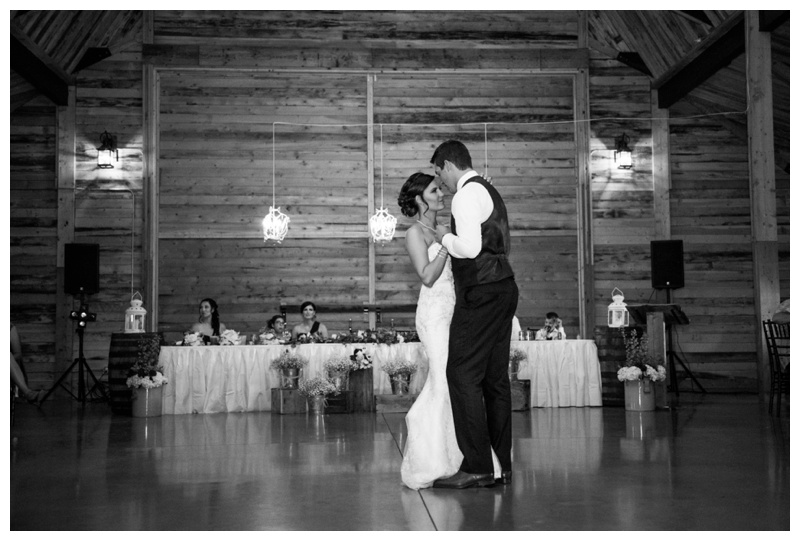 First Dance Wedding Photos Olds