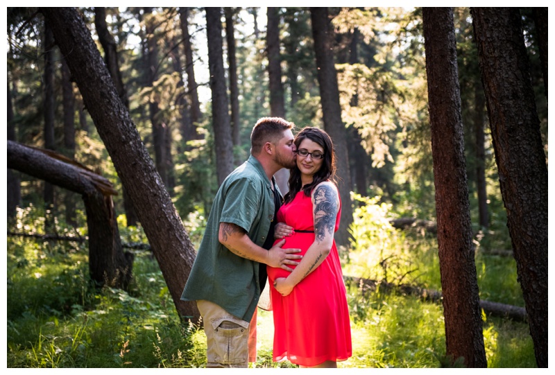 Calgary Pregnancy Photographer.jpg