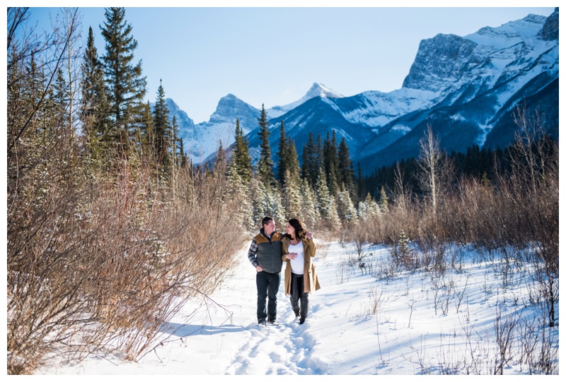 Canmore Winter Maternity Session