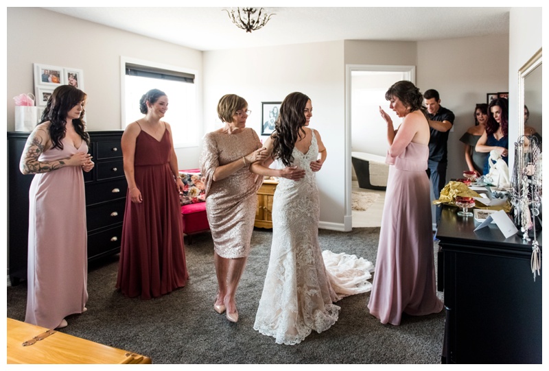 Calgary Wedding Photographer - Bridal Prep