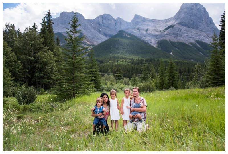 Family Photos Quarry Lake Canmore