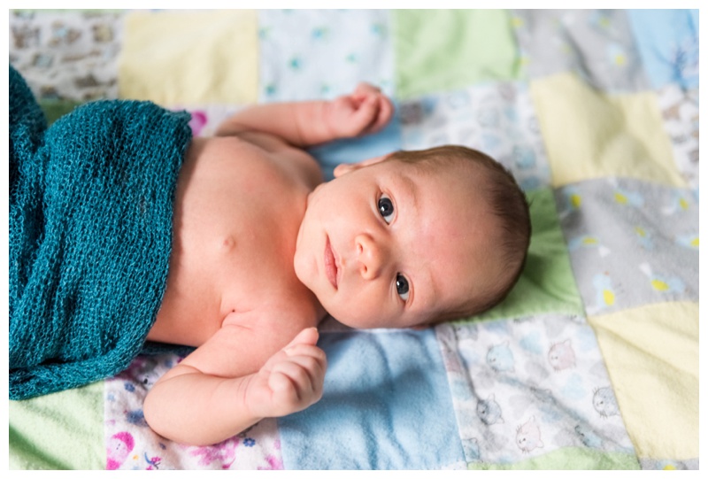 Lifestyle In Home Newborn Photos Calgary