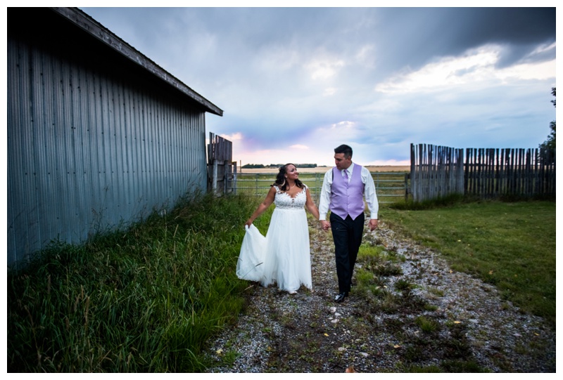 Barn Wedding Photographer- Willow Lane Barn Olds Alberta