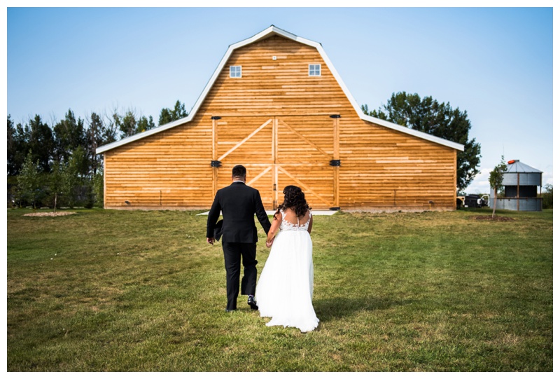 Barn Wedding - Willow Lane Barn