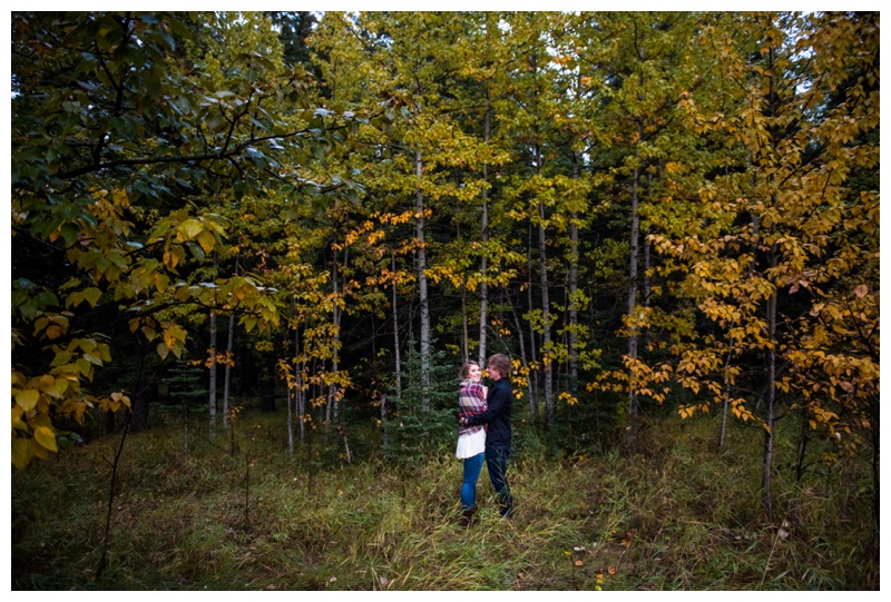 Autumn Bragg Creek Engagement Session