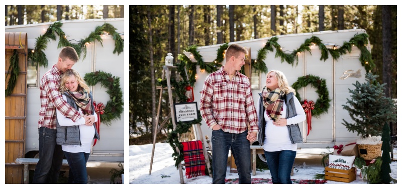 Calgary Holiday Mini Sessions - Calgary Maternity Photographer