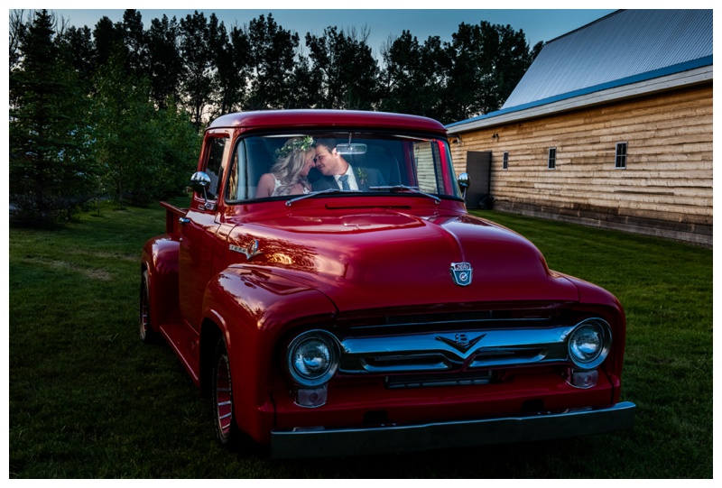 Willow Lane Barn Olds Alberta- Calgary Alberta Wedding Photography