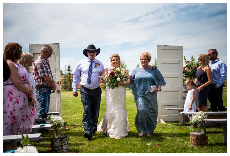 Willow Lane Barn Wedding Ceremony Photographer