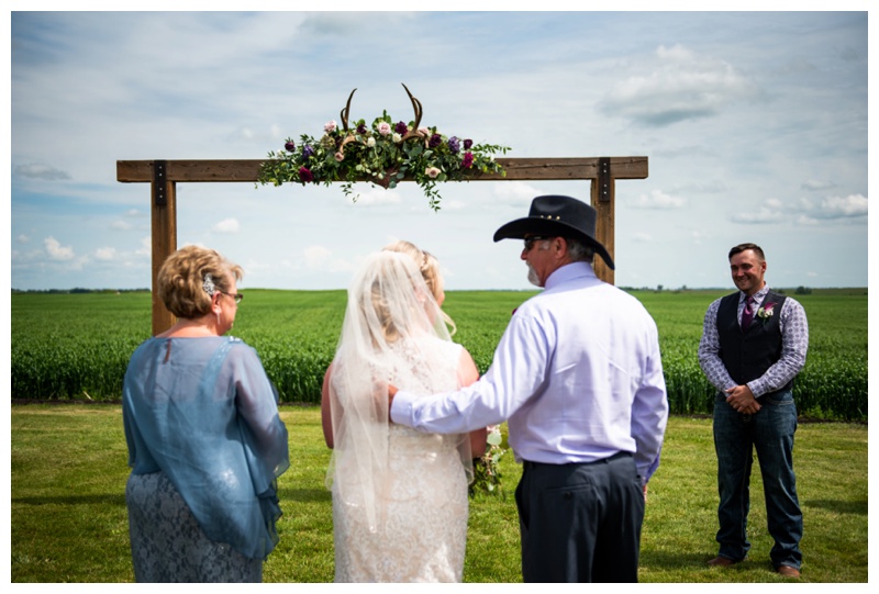 Willow Lane Barn Wedding Ceremony Photographers