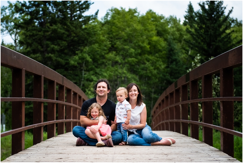 Calgary Family Photographer - Shannon Terrace Fish Creek Park