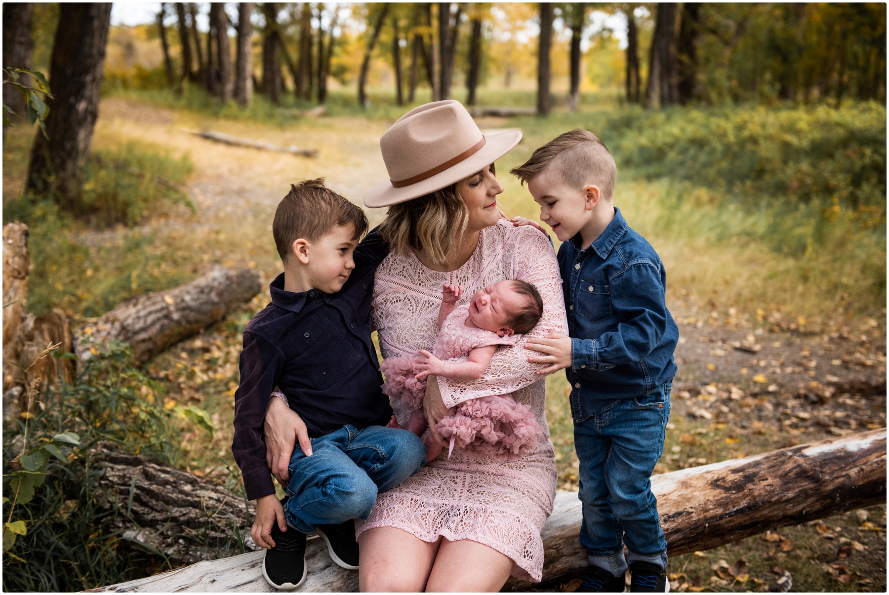 Calgary Outdoor Fall Lifestyle Newborn Photographer