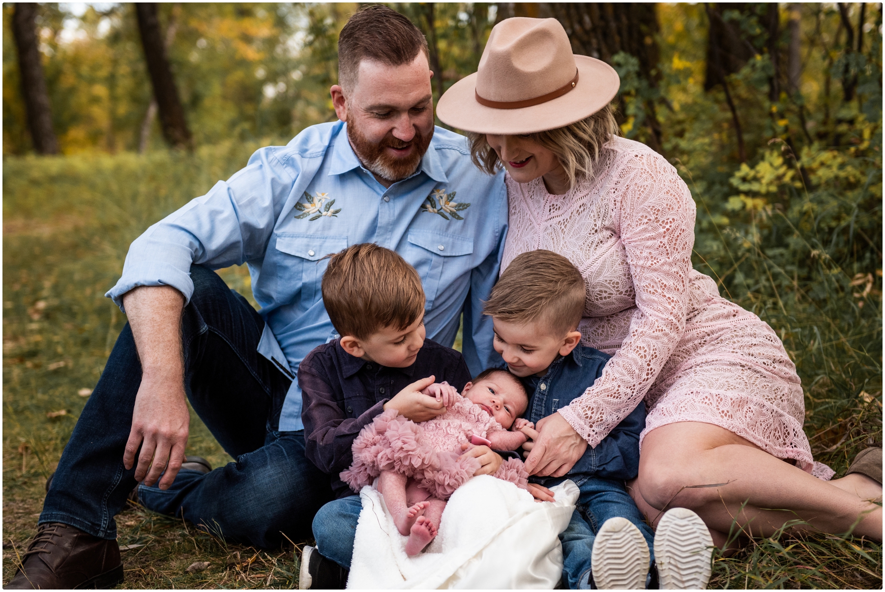 Outdoor Newborn Photographers Calgary