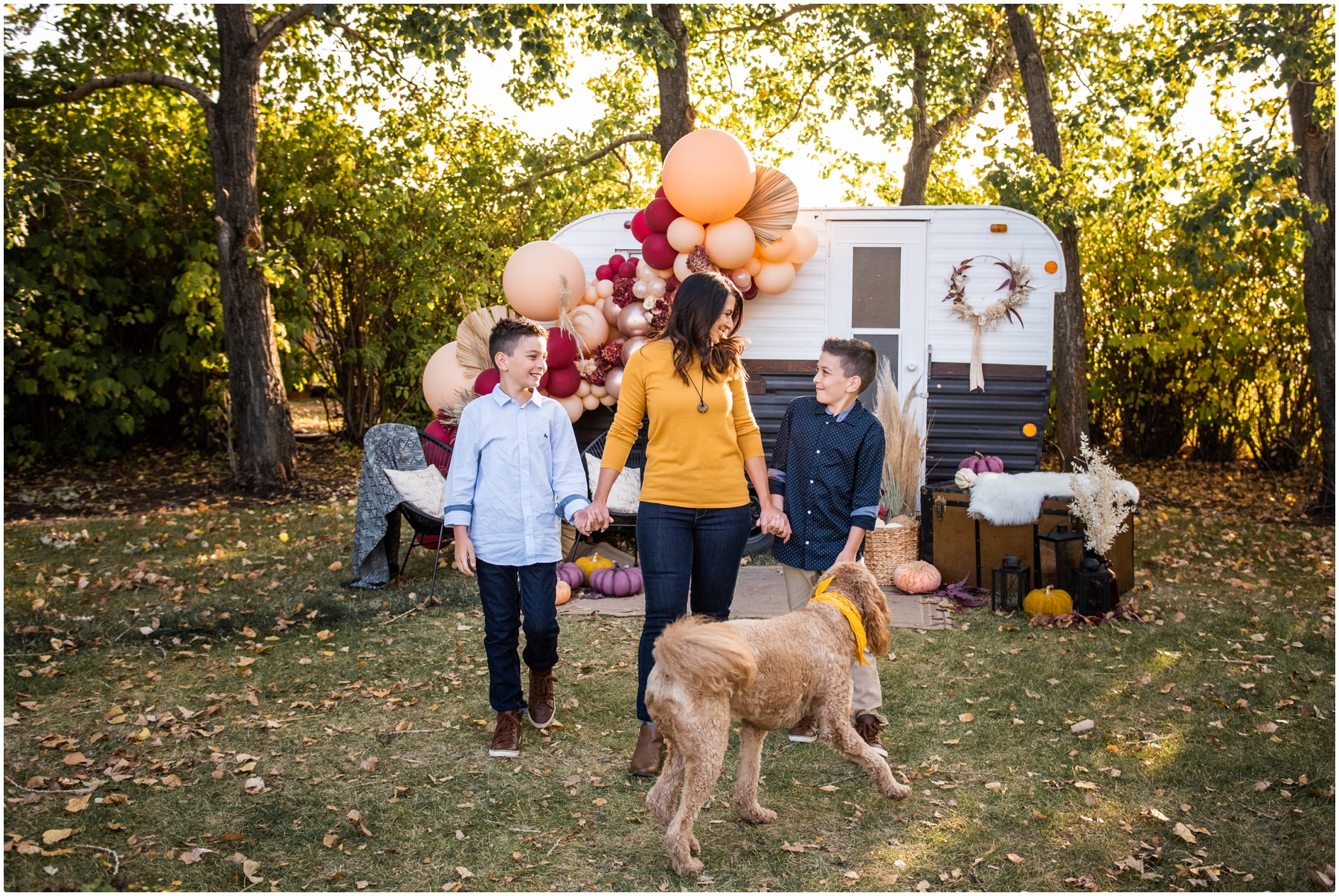 Calgary Fall Mini Sessions -Autumn Happy Camper Mini Sessions