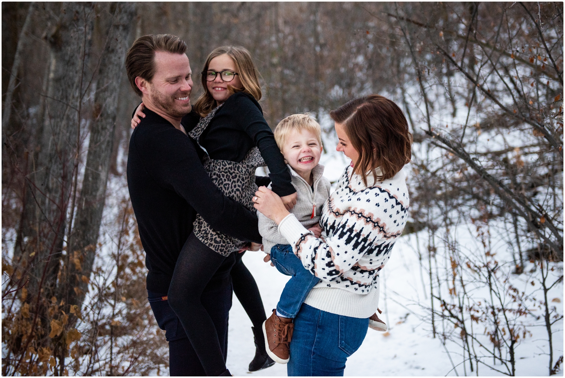 Winter Calgary Family Photography - Edworthy Park