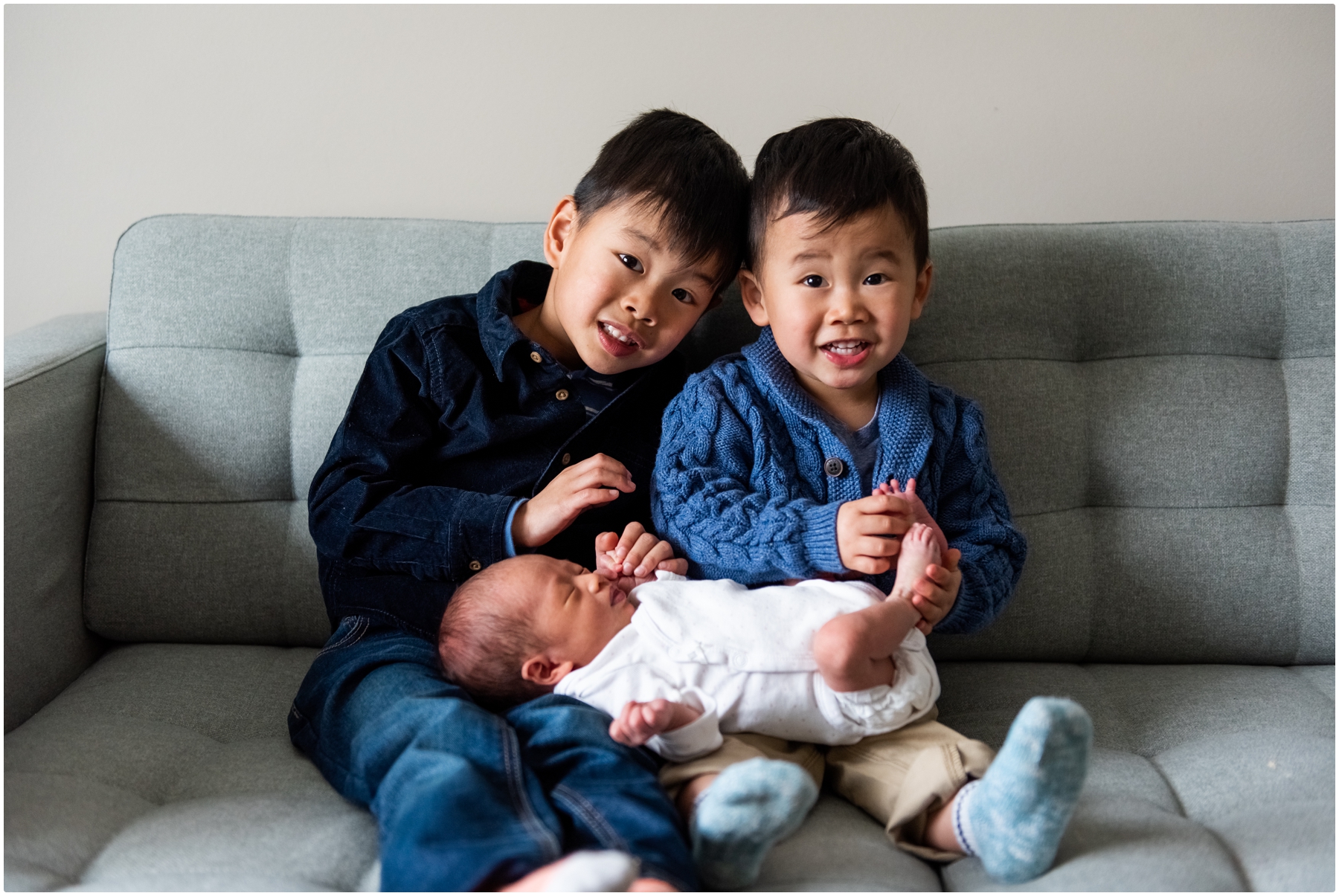 Calgary At Home Lifestyle Newborn Photographers