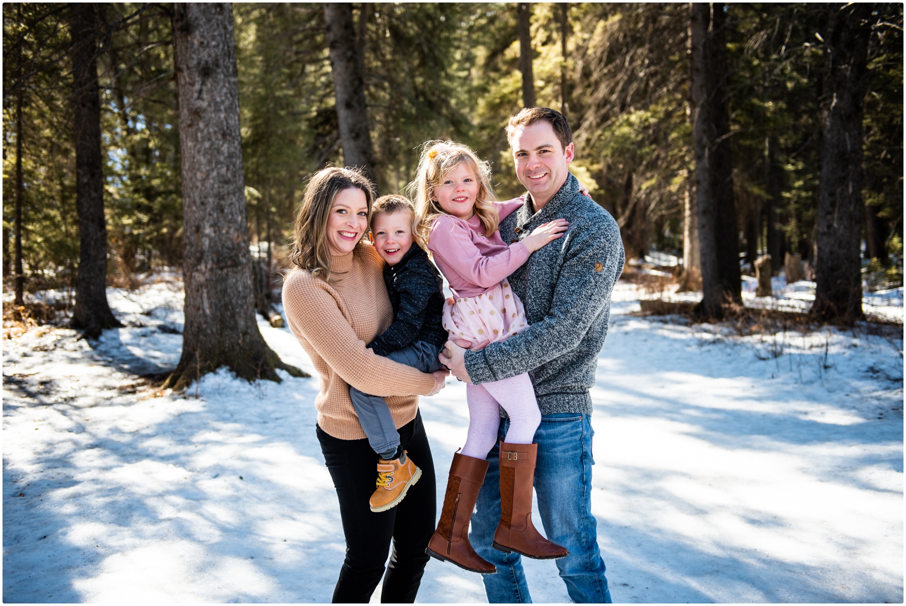 Calgary Alberta Winter Family Photography