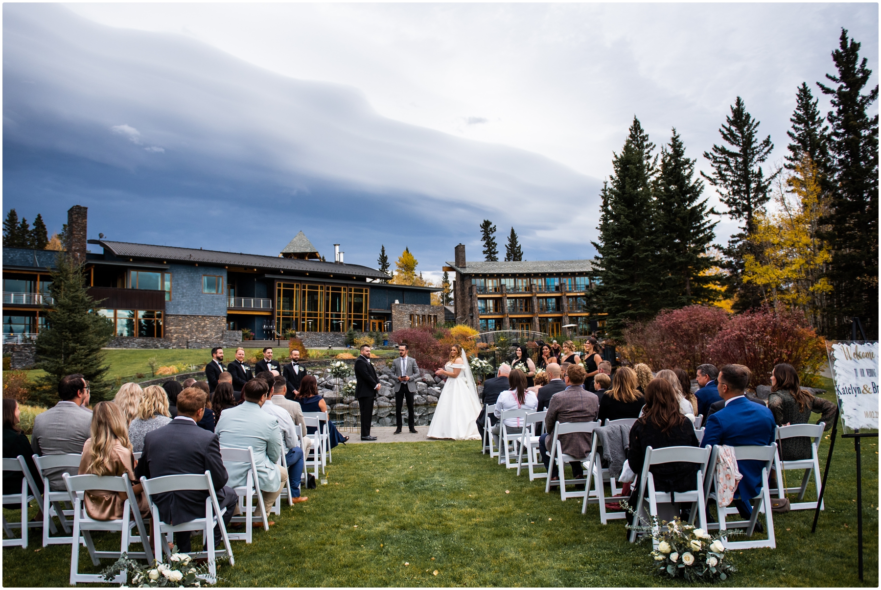 Calgary Azuridge Wedding Photographers