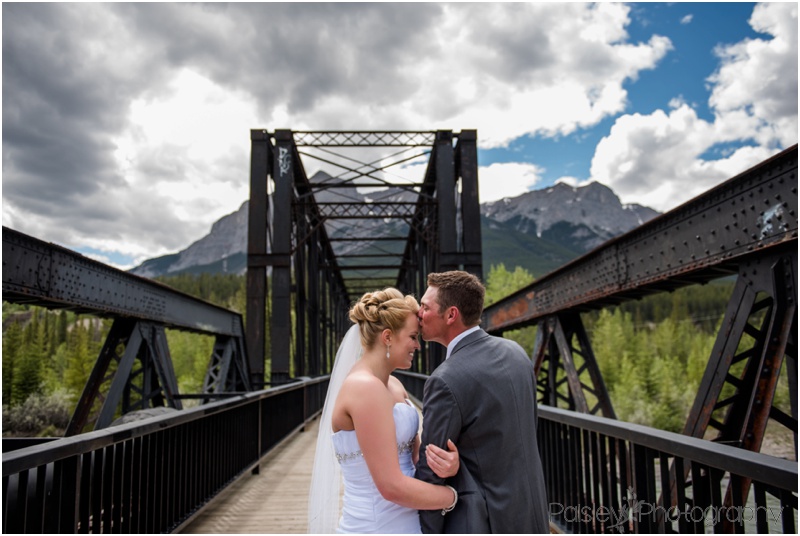 Engine Bridge Canmore Wedding Photos