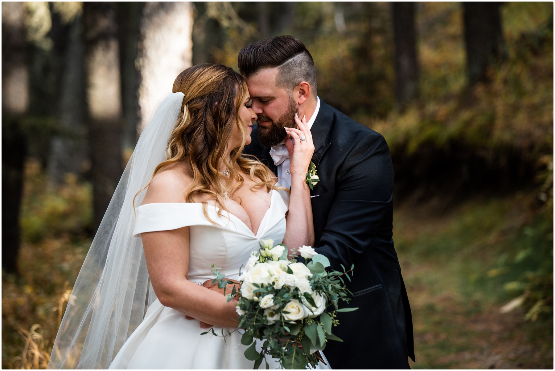 Priddis Azuridge Wedding- Bride & Groom Photographer