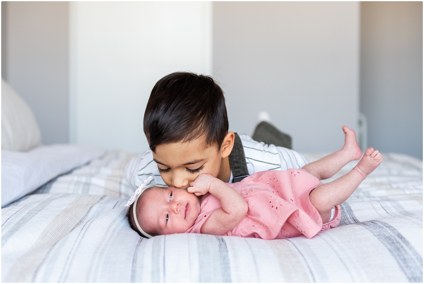 Calgary At Sibling Newborn Photographer