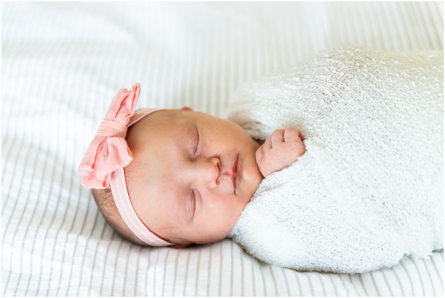 Calgary Lifestyle Newborn Photographer