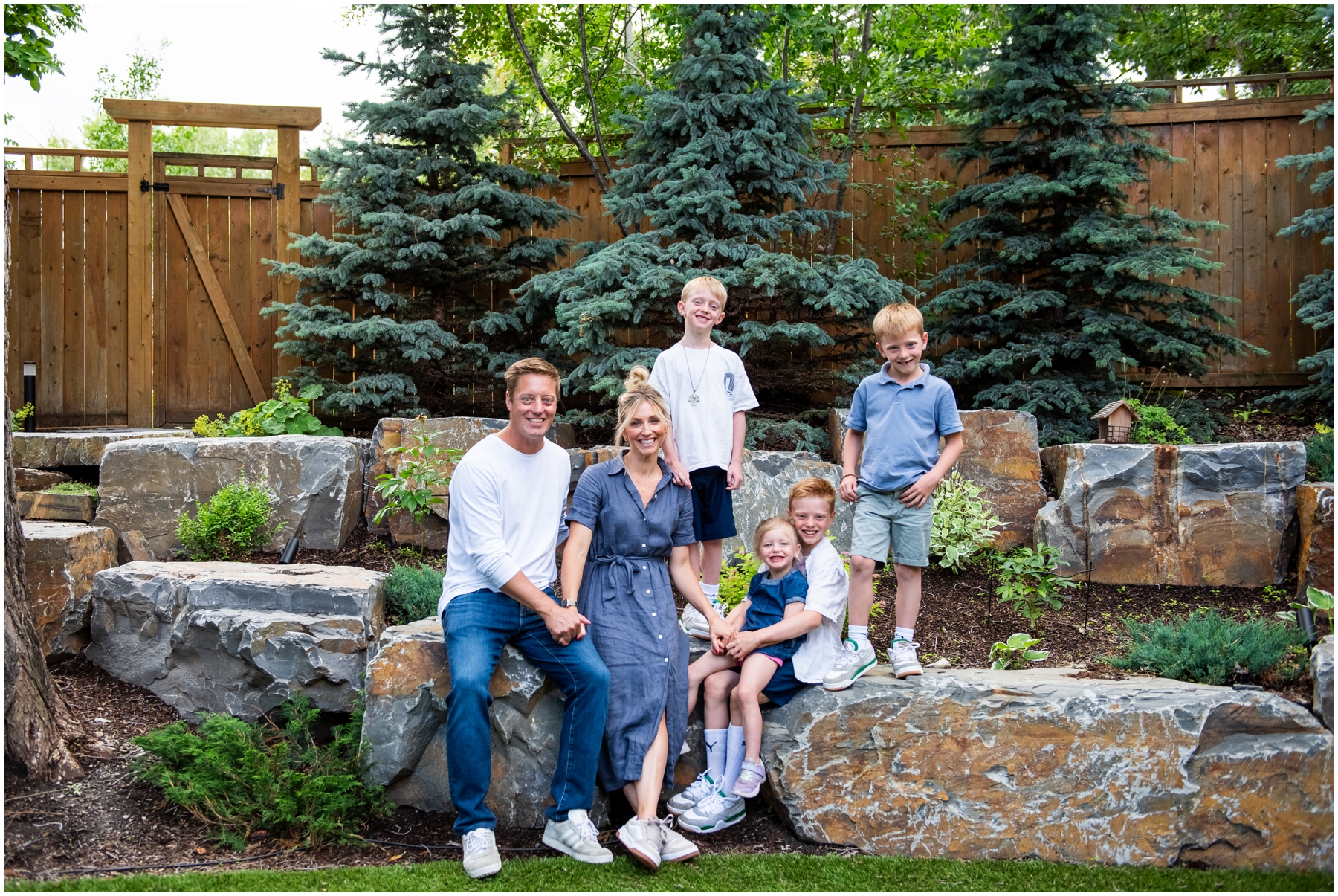 Calgary Back Yard Family Photographer