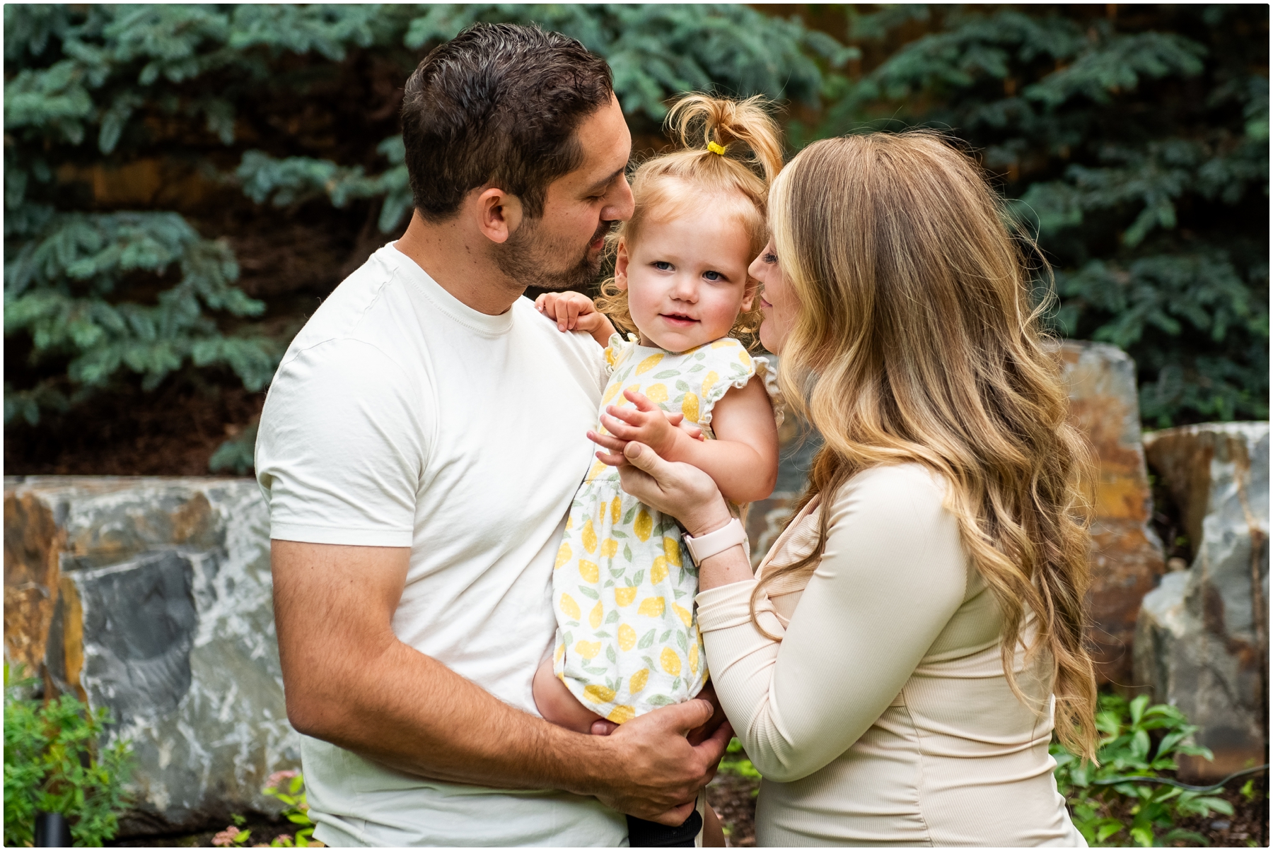 Calgary Extended Family Photographer