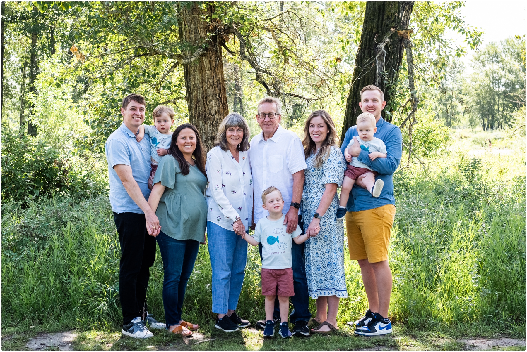 Calgary Extended Family Photographer