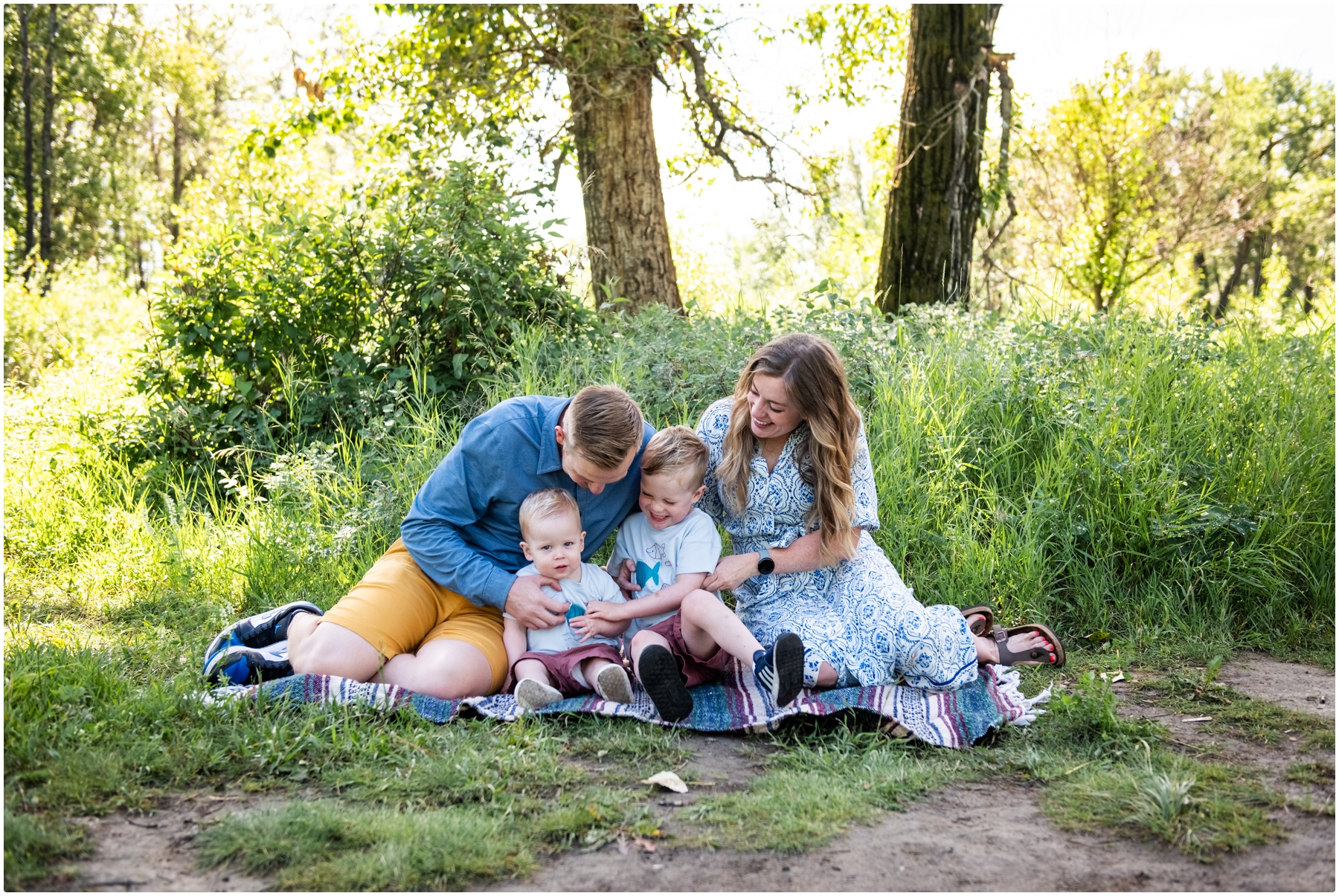 Calgary Fish Creek Park Family Photographer