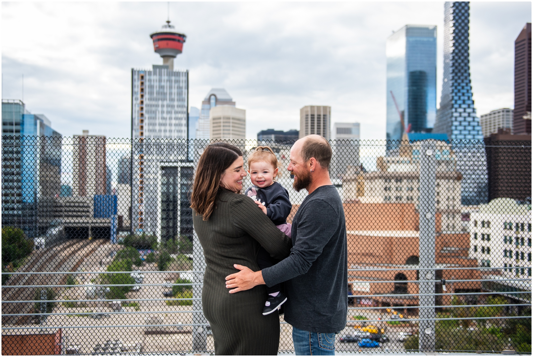 Calgary Maternity & Newborn Photographer