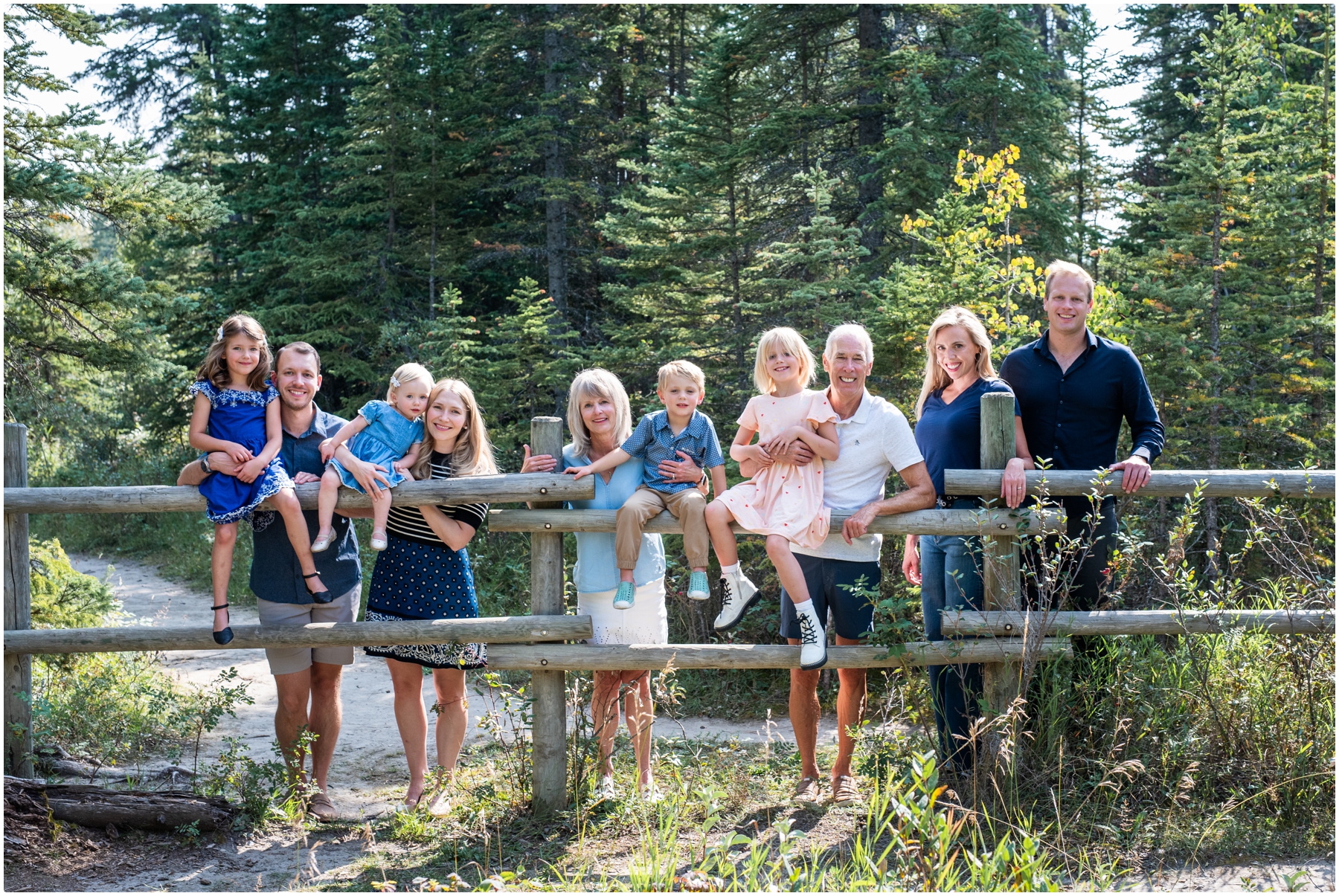 Calgary Extended Family Photographer