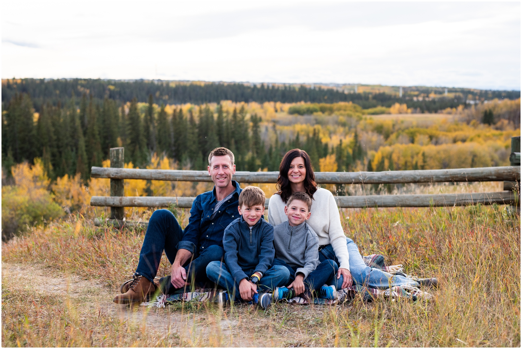 Calgary Fishcreek Park Autumn Mini Family Photos Session