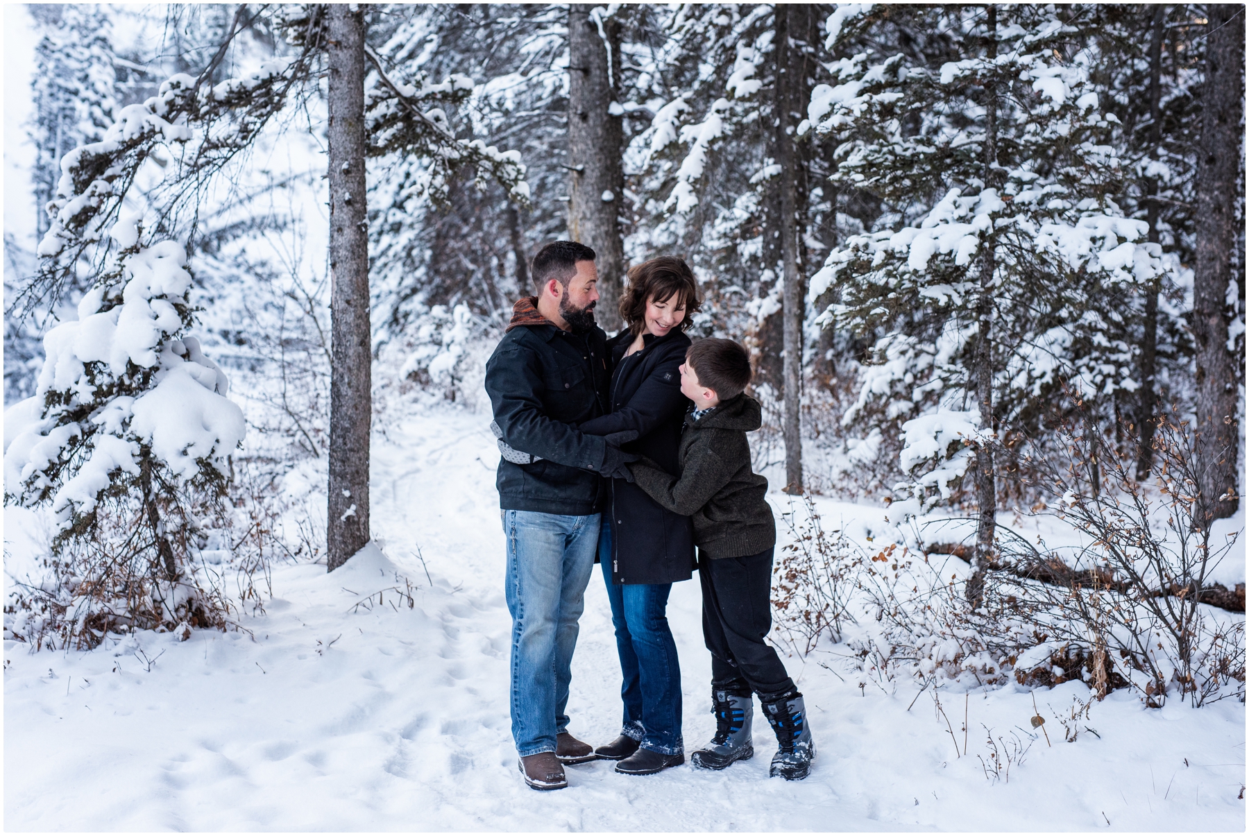 Calgary Snowy Winter Family Photographer