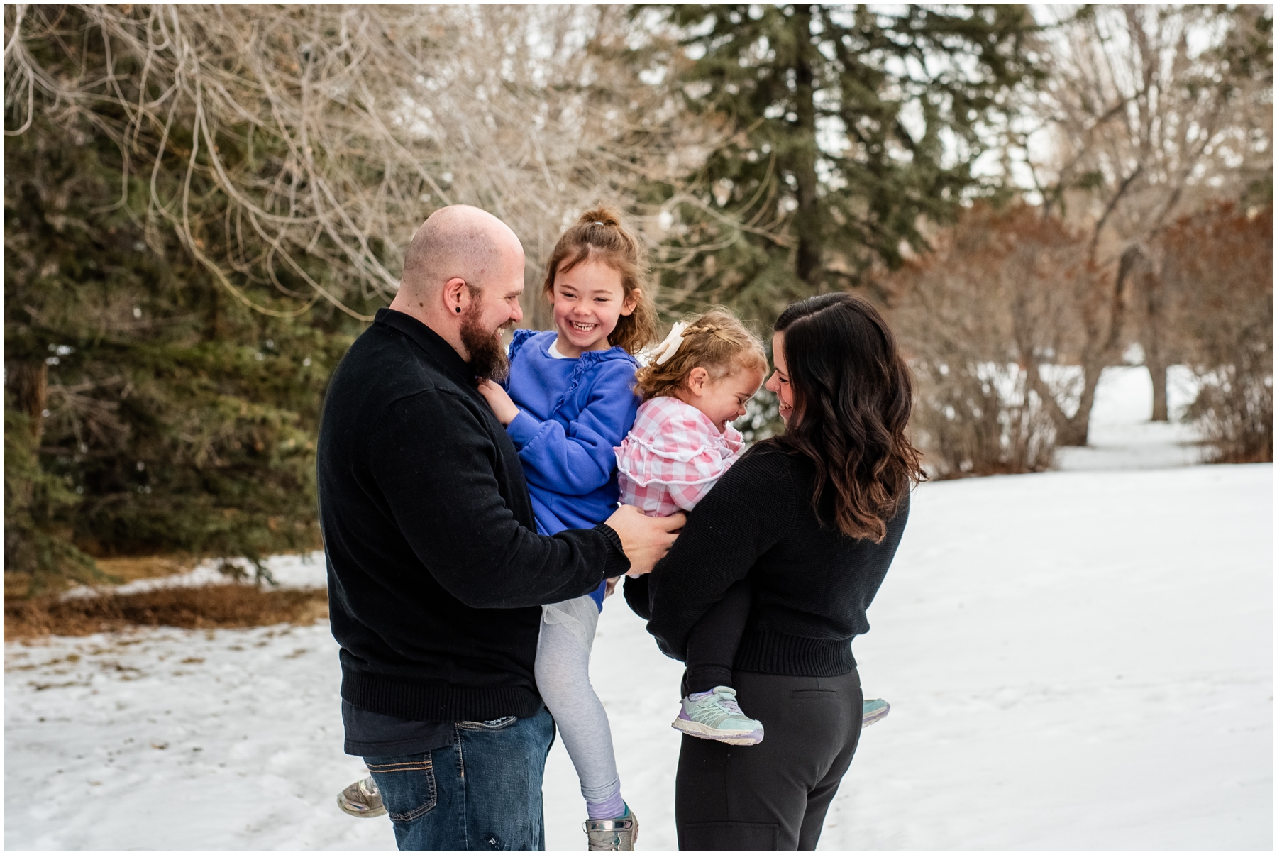 Calgary Winter Family Photo Session - Baker Park